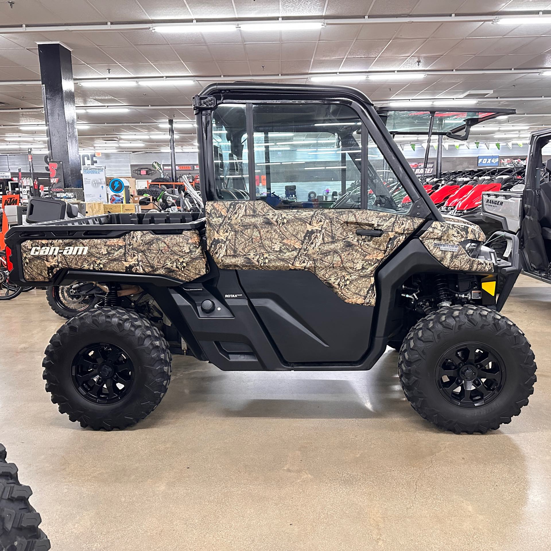 2023 Can-Am Defender Limited HD10 at ATVs and More