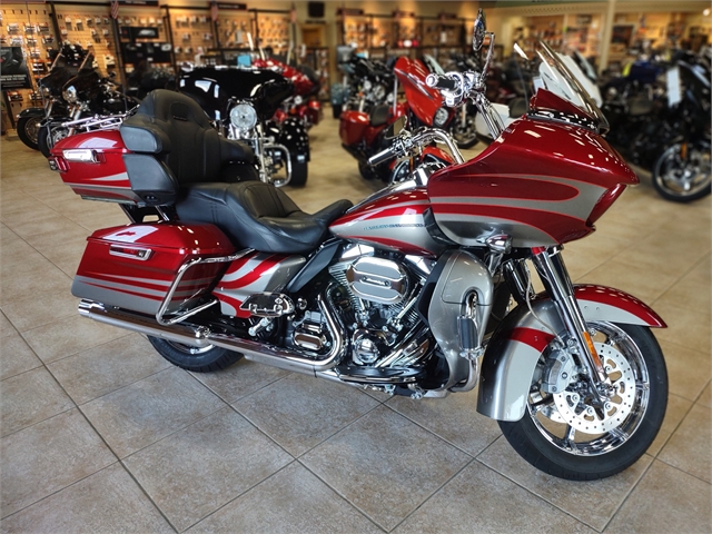 2016 Harley-Davidson Road Glide CVO Ultra at M & S Harley-Davidson