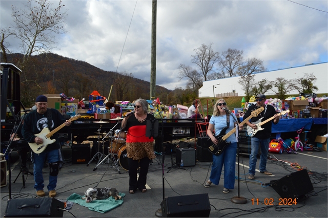 2024 Nov 2 44th Annual Smoky Mountain Toy Run Photos at Smoky Mountain HOG