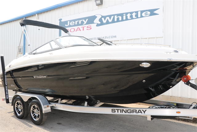 2023 Stingray 211 DC at Jerry Whittle Boats