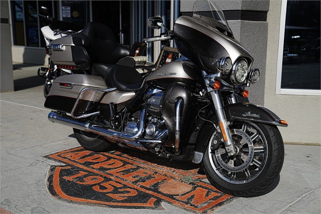 2018 Harley-Davidson Electra Glide Ultra Limited Low at Appleton Harley-Davidson