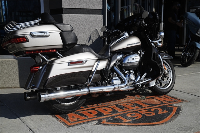 2018 Harley-Davidson Electra Glide Ultra Limited Low at Appleton Harley-Davidson