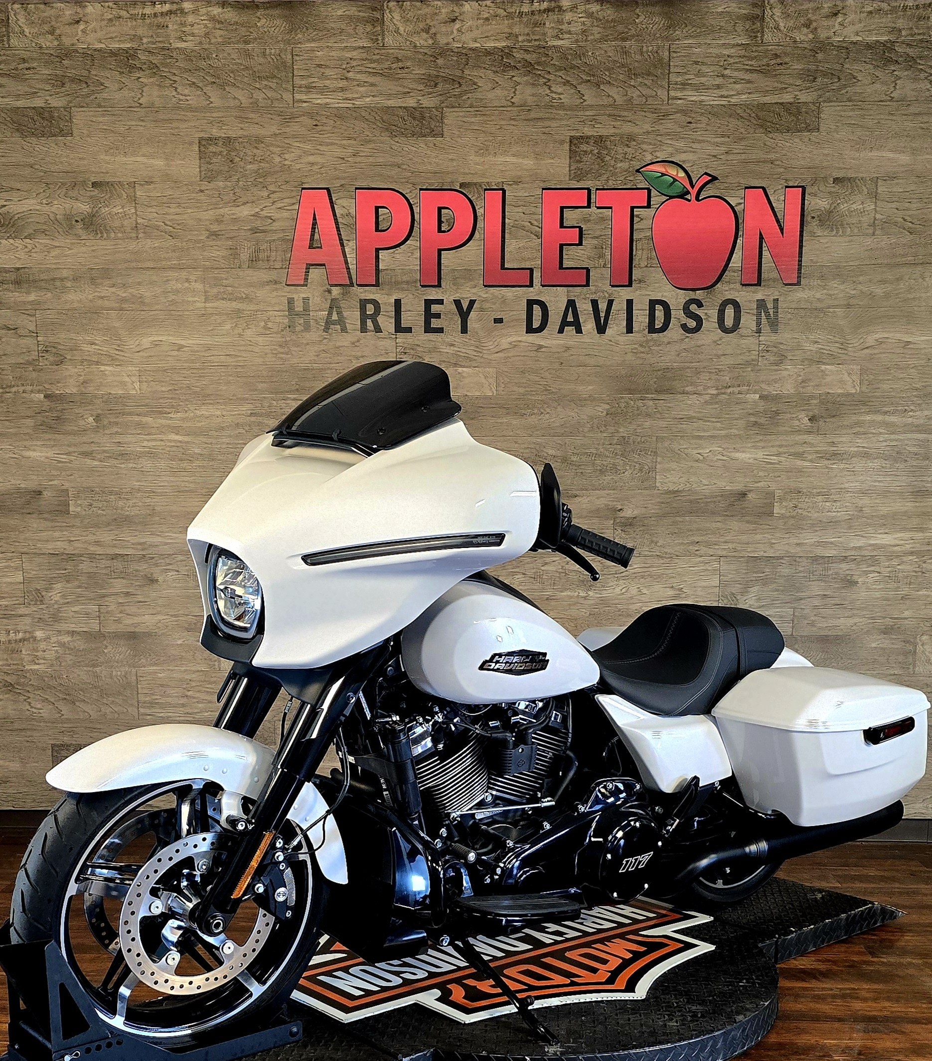 2024 Harley-Davidson Street Glide Base at Appleton Harley-Davidson