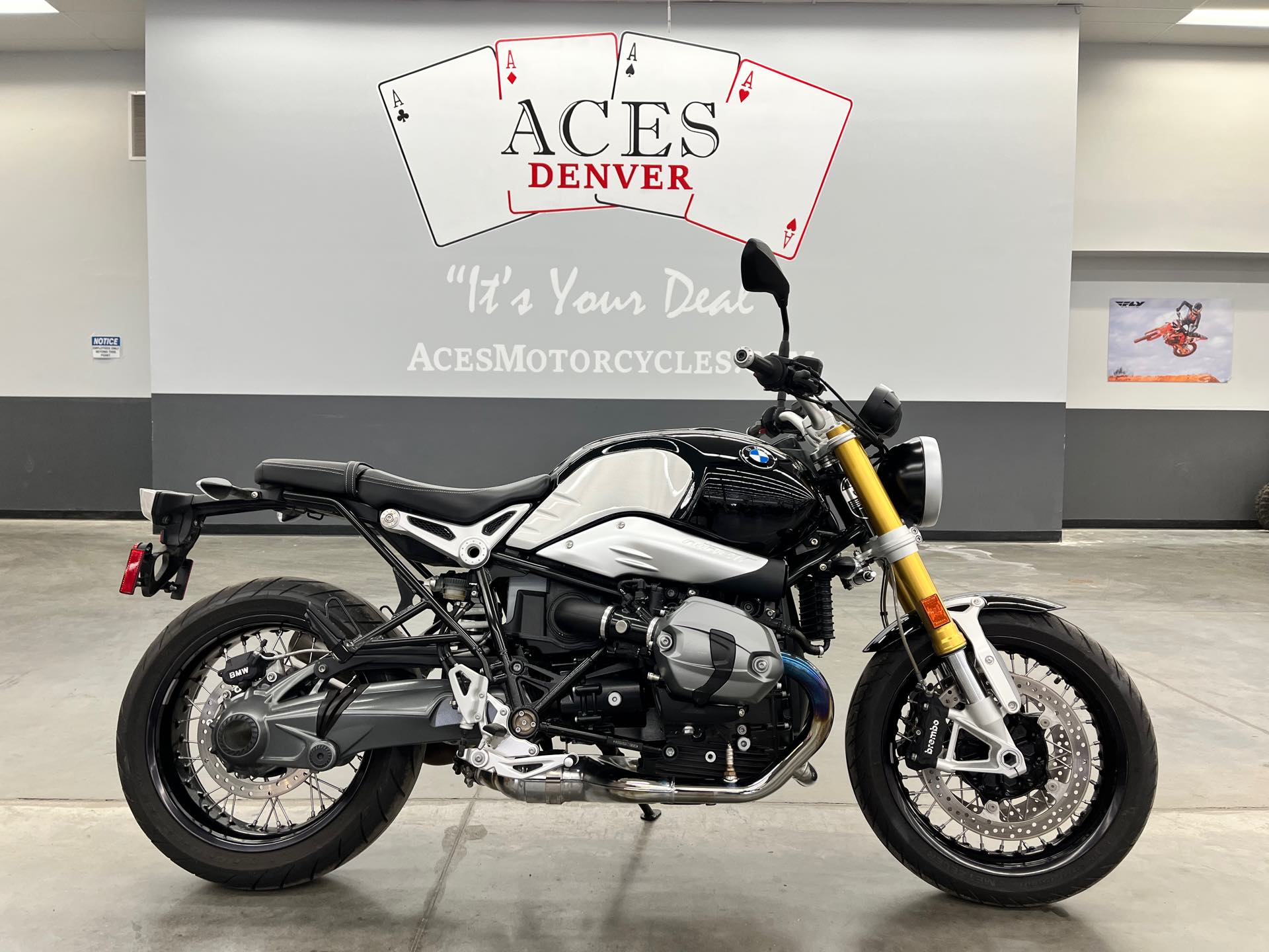 2015 BMW R R nineT at Aces Motorcycles - Denver