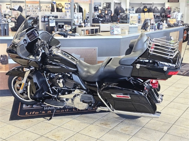 2019 Harley-Davidson Road Glide Ultra at Destination Harley-Davidson®, Tacoma, WA 98424