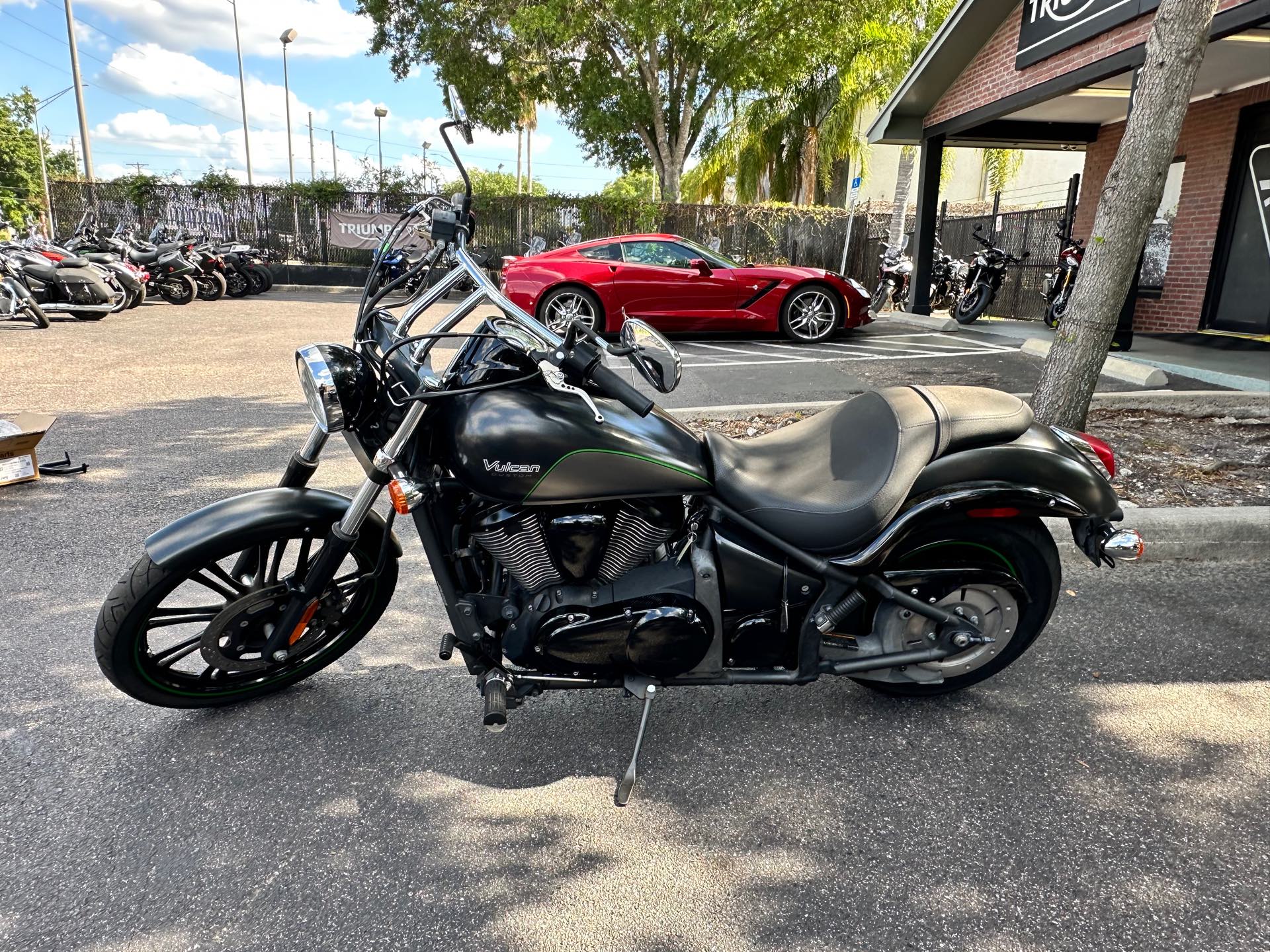 2017 Kawasaki Vulcan 900 Custom at Tampa Triumph, Tampa, FL 33614