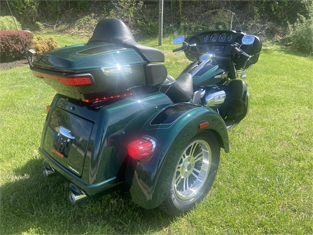 2024 Harley-Davidson Trike Tri Glide Ultra at MineShaft Harley-Davidson