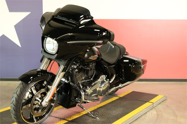 2024 Harley-Davidson Street Glide Base at Texas Harley