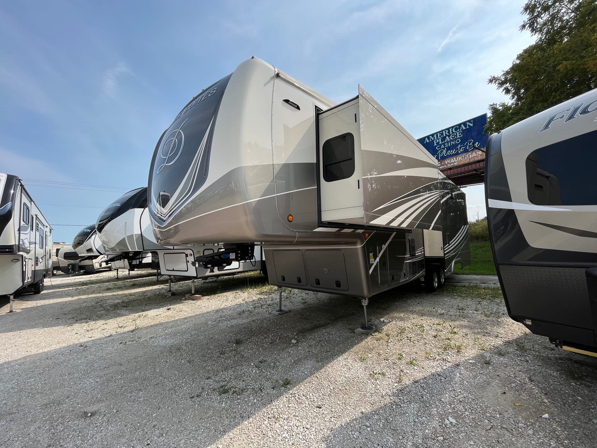 2023 DRV Mobile Suites MS 36RSSB3 at Prosser's Premium RV Outlet