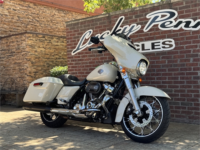 2022 Harley-Davidson Street Glide Special at Lucky Penny Cycles