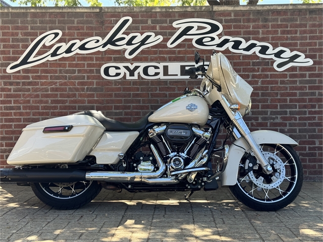 2022 Harley-Davidson Street Glide Special at Lucky Penny Cycles