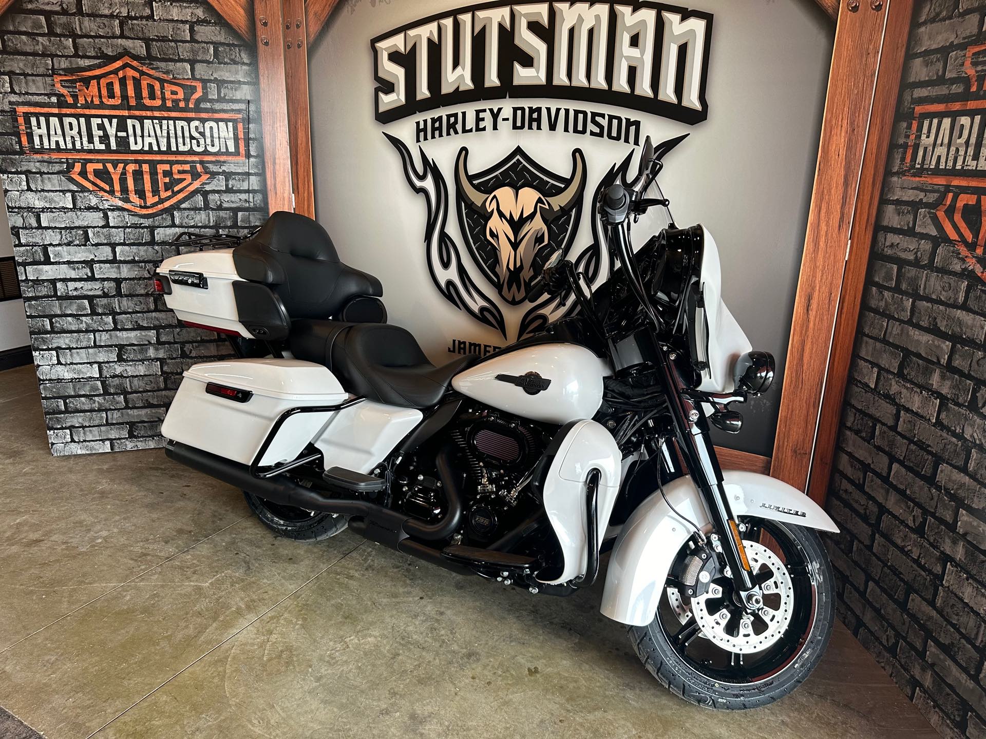 2024 Harley-Davidson Electra Glide Ultra Limited at Stutsman Harley-Davidson