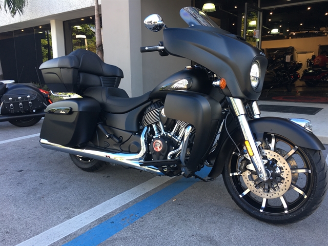 2020 Indian Roadmaster Dark Horse at Fort Lauderdale