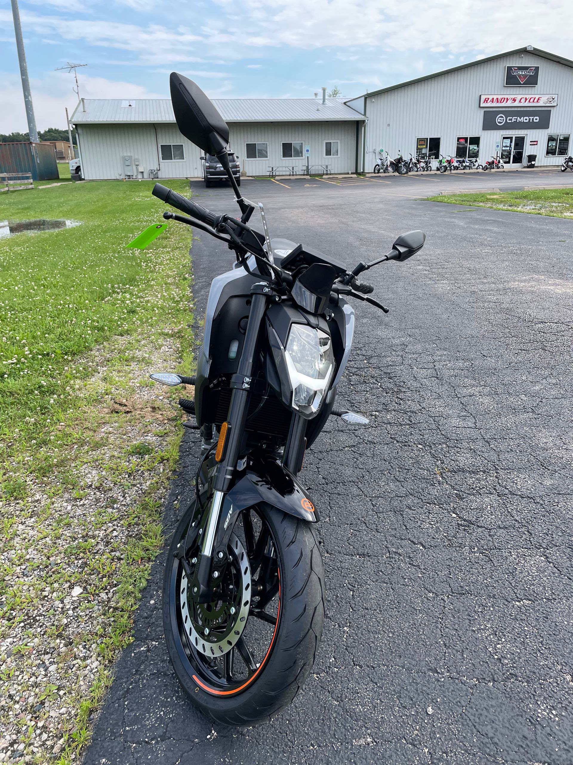 2023 CFMOTO 300 NK at Randy's Cycle