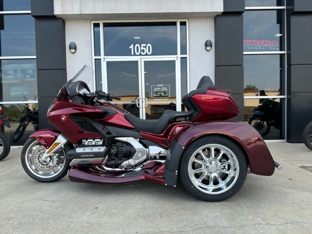 2023 Honda Gold Wing Tour Automatic DCT at Sunrise Honda of Rogers