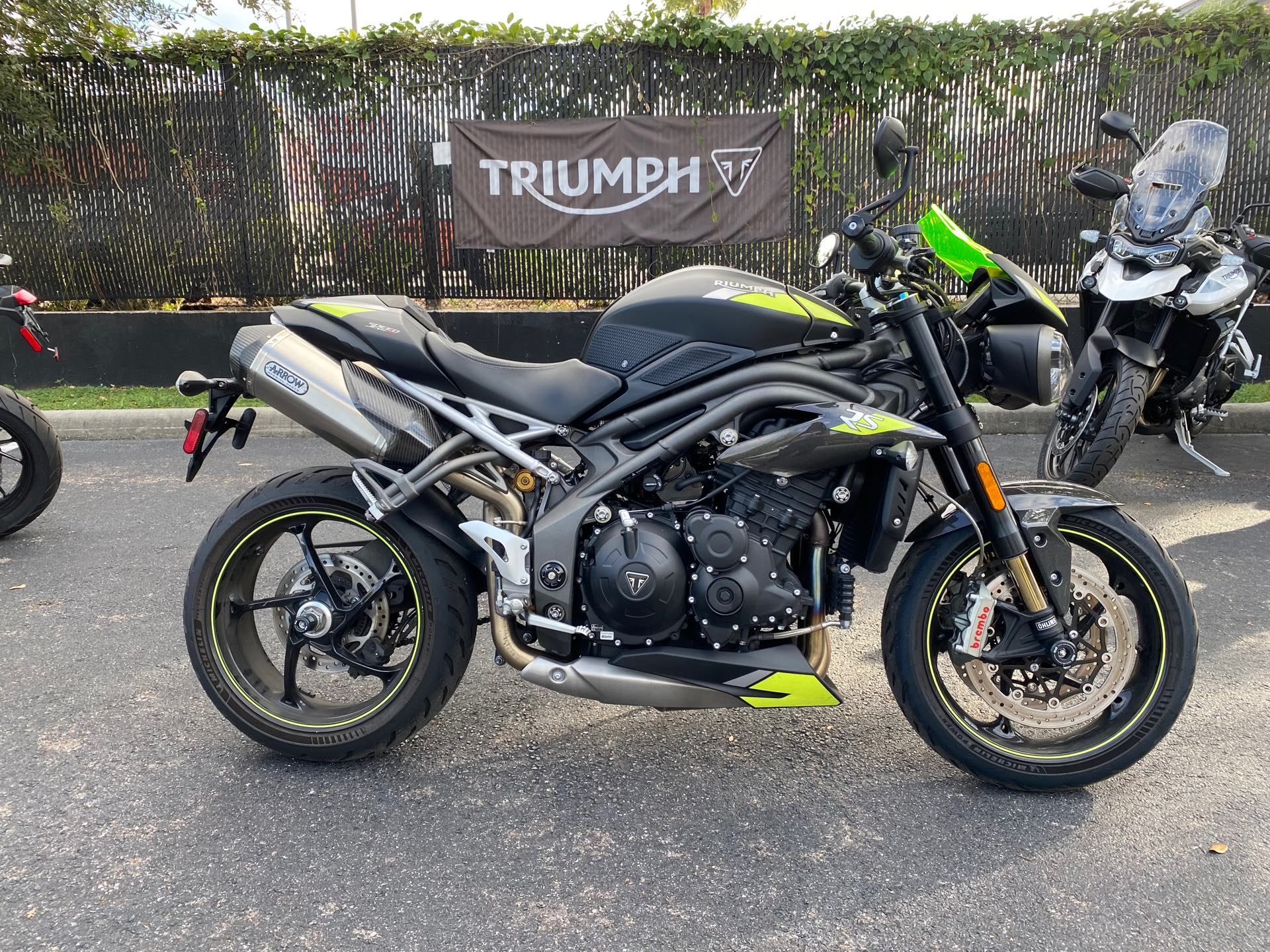 Triumph street triple 1050 rs sale