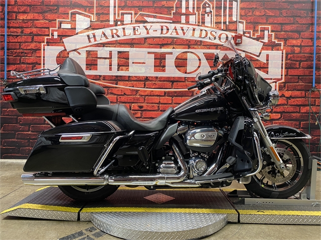 2018 Harley-Davidson Electra Glide Ultra Limited Low at Chi-Town Harley-Davidson