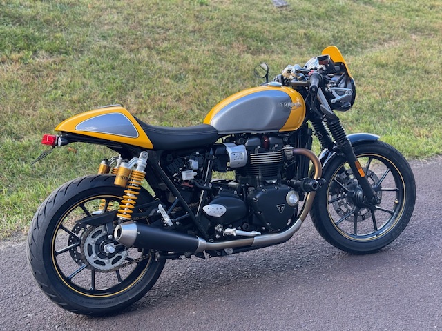 2018 Triumph Street Cup Base at Martin Moto