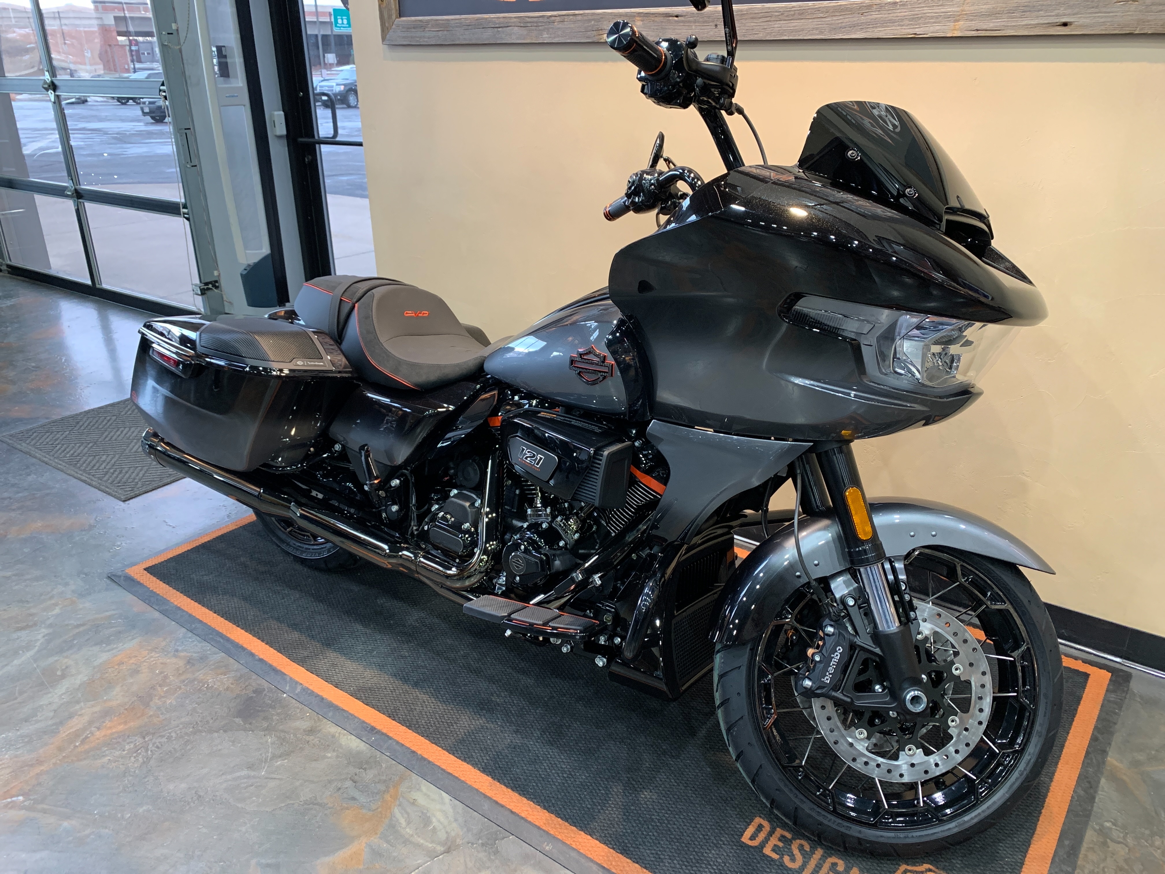 2025 Harley-Davidson Road Glide CVO Road Glide at Vandervest Harley-Davidson, Green Bay, WI 54303