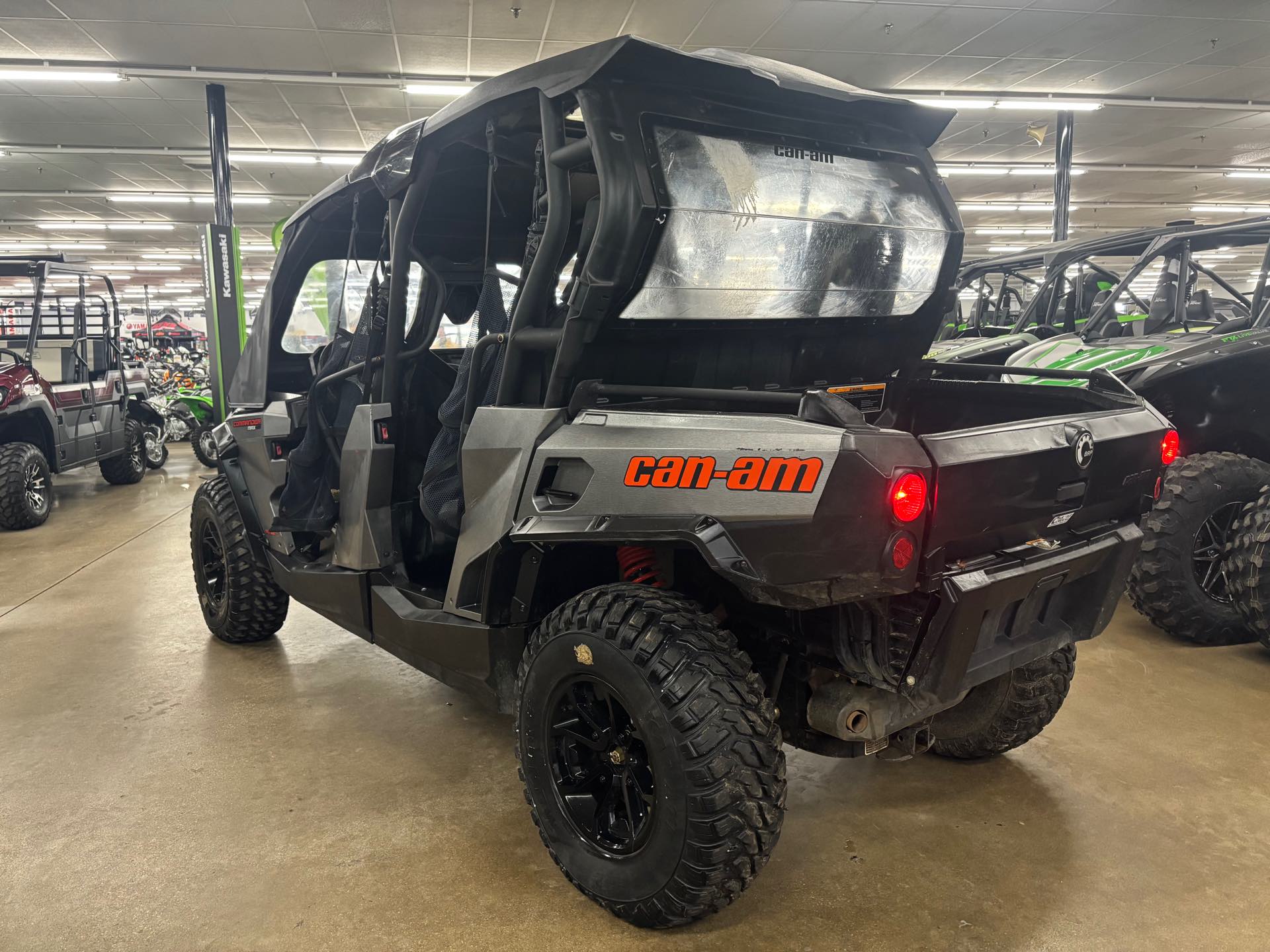 2015 Can-Am Commander MAX 1000 XT at ATVs and More