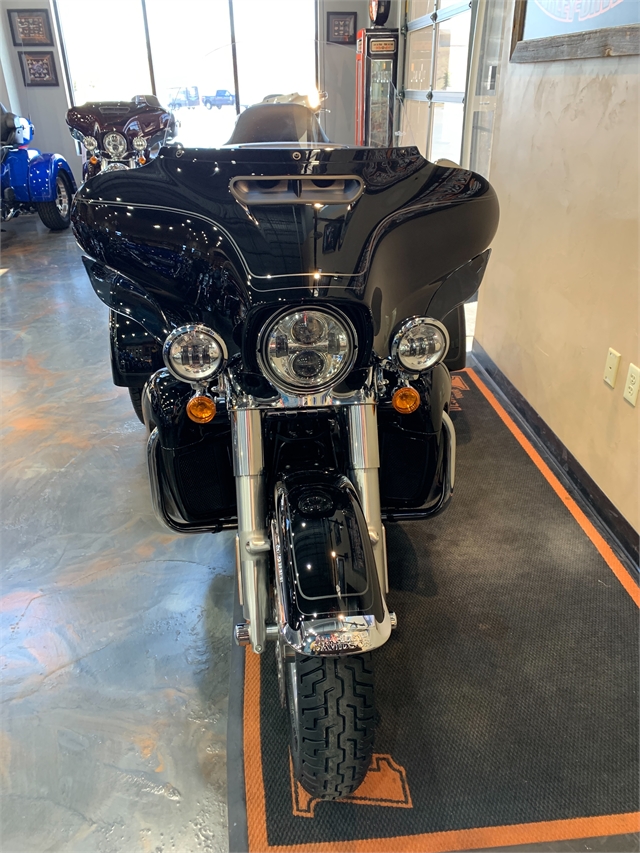 2024 Harley-Davidson Trike Tri Glide Ultra at Vandervest Harley-Davidson, Green Bay, WI 54303