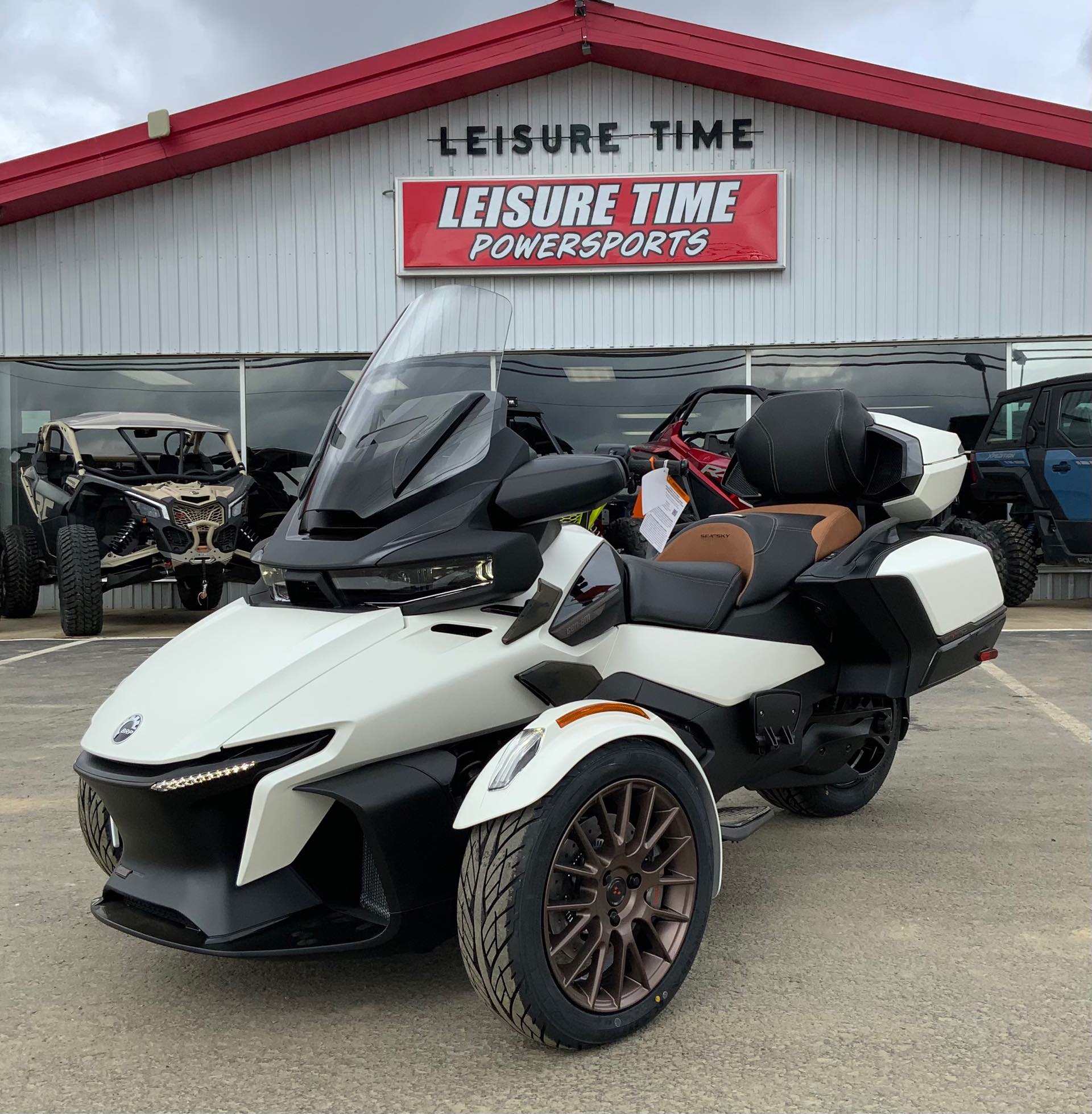 2024 CAN-AM G2RA at Leisure Time Powersports of Corry