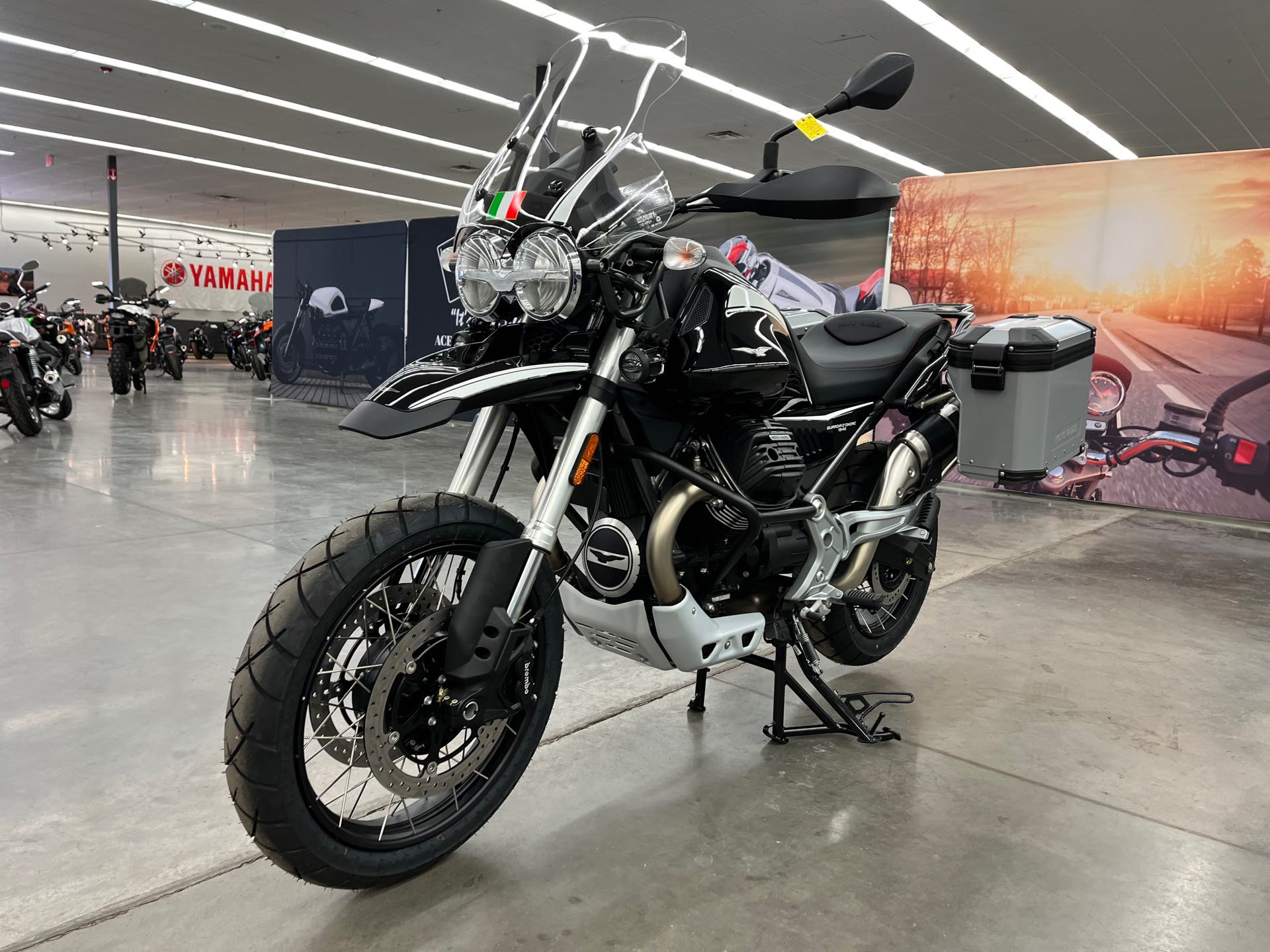 2022 Moto Guzzi V85 TT Guardia dOnore E5 at Aces Motorcycles - Denver