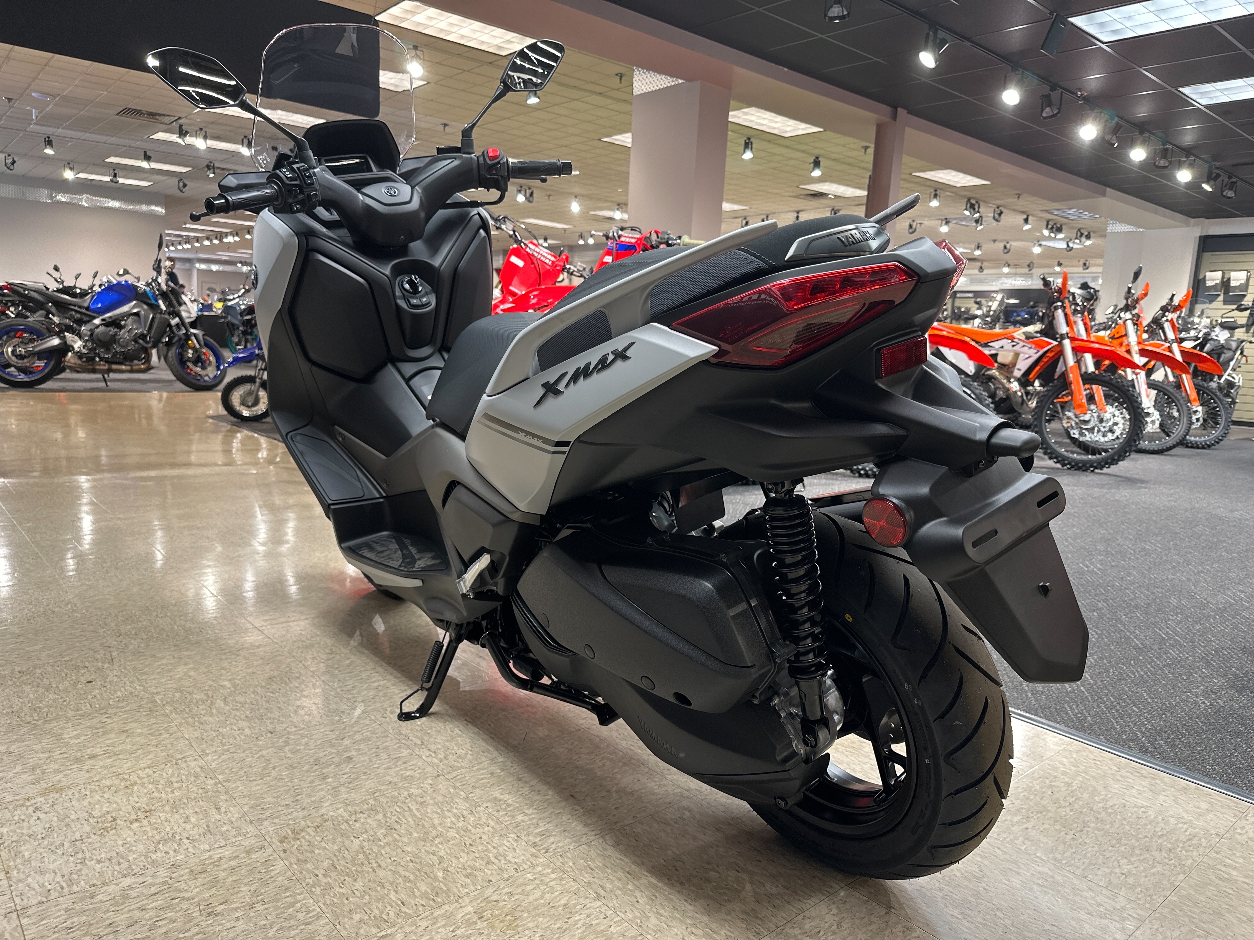 2023 Yamaha XMAX Base at Sloans Motorcycle ATV, Murfreesboro, TN, 37129