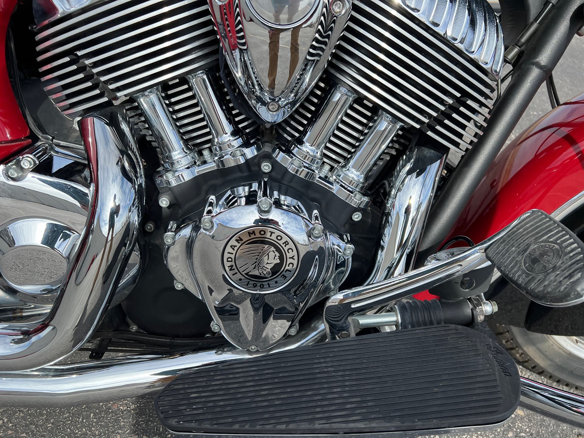 2015 Indian Motorcycle Chieftain Base at Mount Rushmore Motorsports