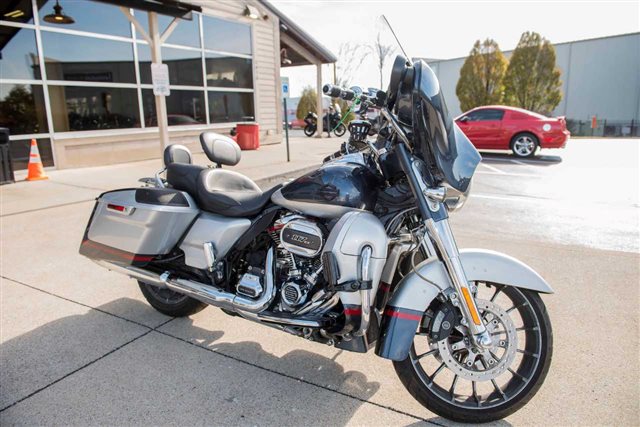 2019 Harley-Davidson Street Glide CVO Street Glide at Man O'War Harley-Davidson®