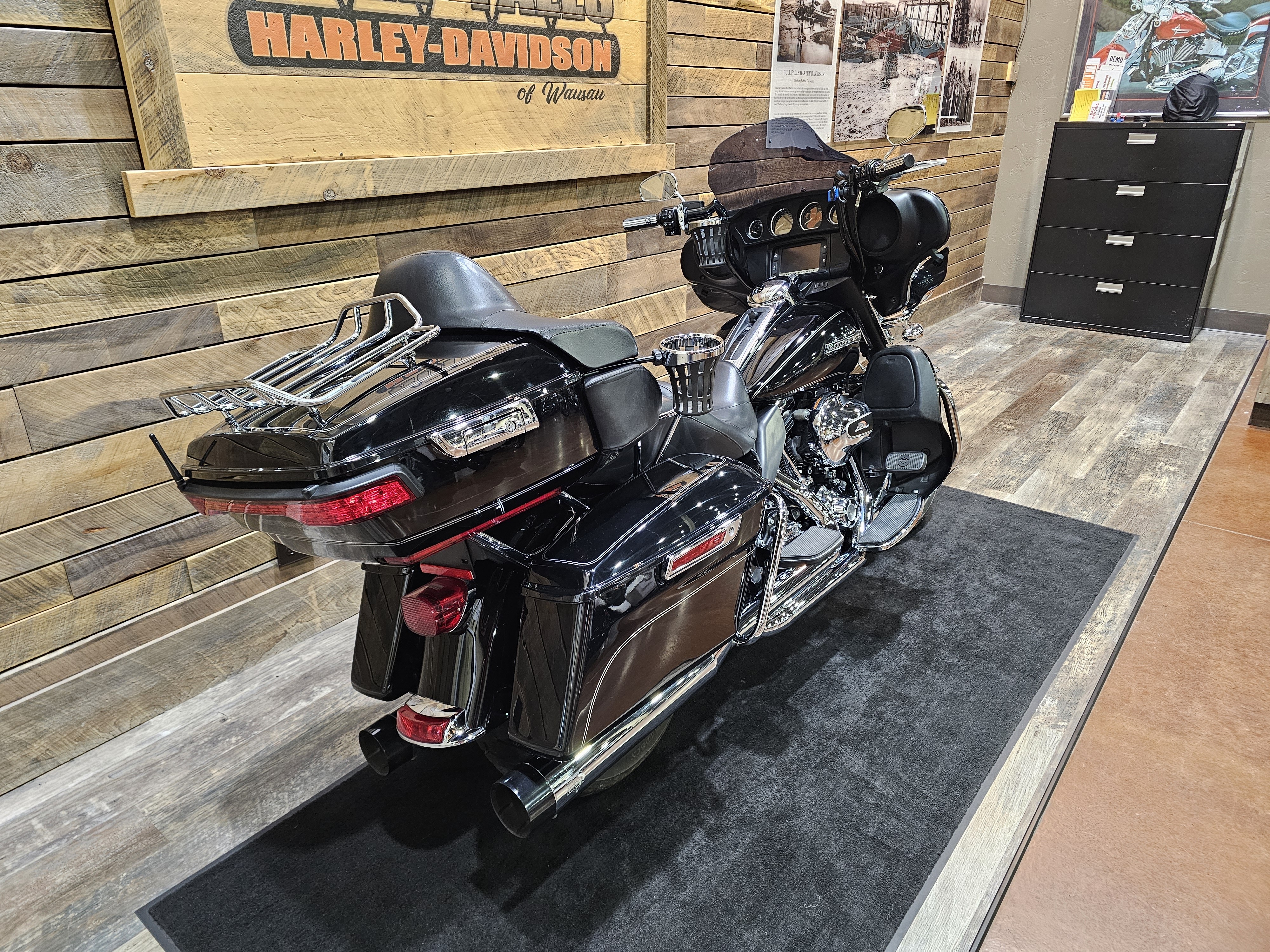 2016 Harley-Davidson Electra Glide Ultra Classic at Bull Falls Harley-Davidson