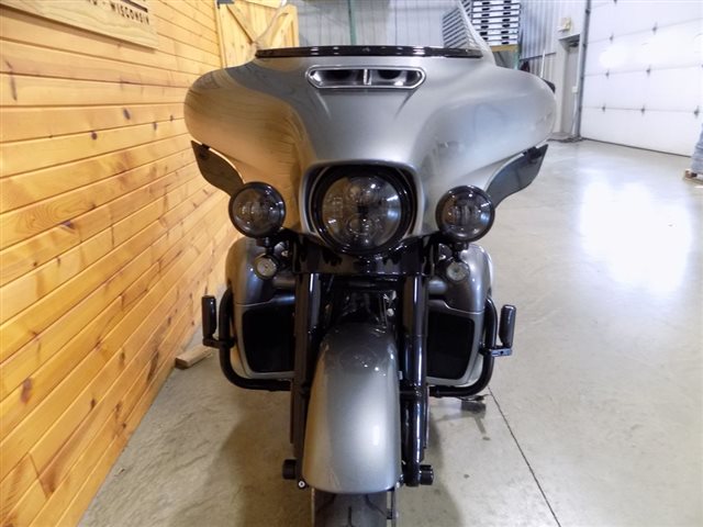 2019 Harley-Davidson Electra Glide CVO Limited at St. Croix Harley-Davidson