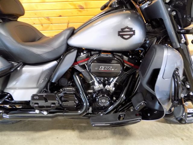 2019 Harley-Davidson Electra Glide CVO Limited at St. Croix Harley-Davidson