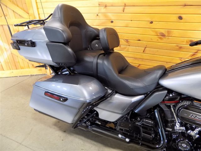 2019 Harley-Davidson Electra Glide CVO Limited at St. Croix Harley-Davidson