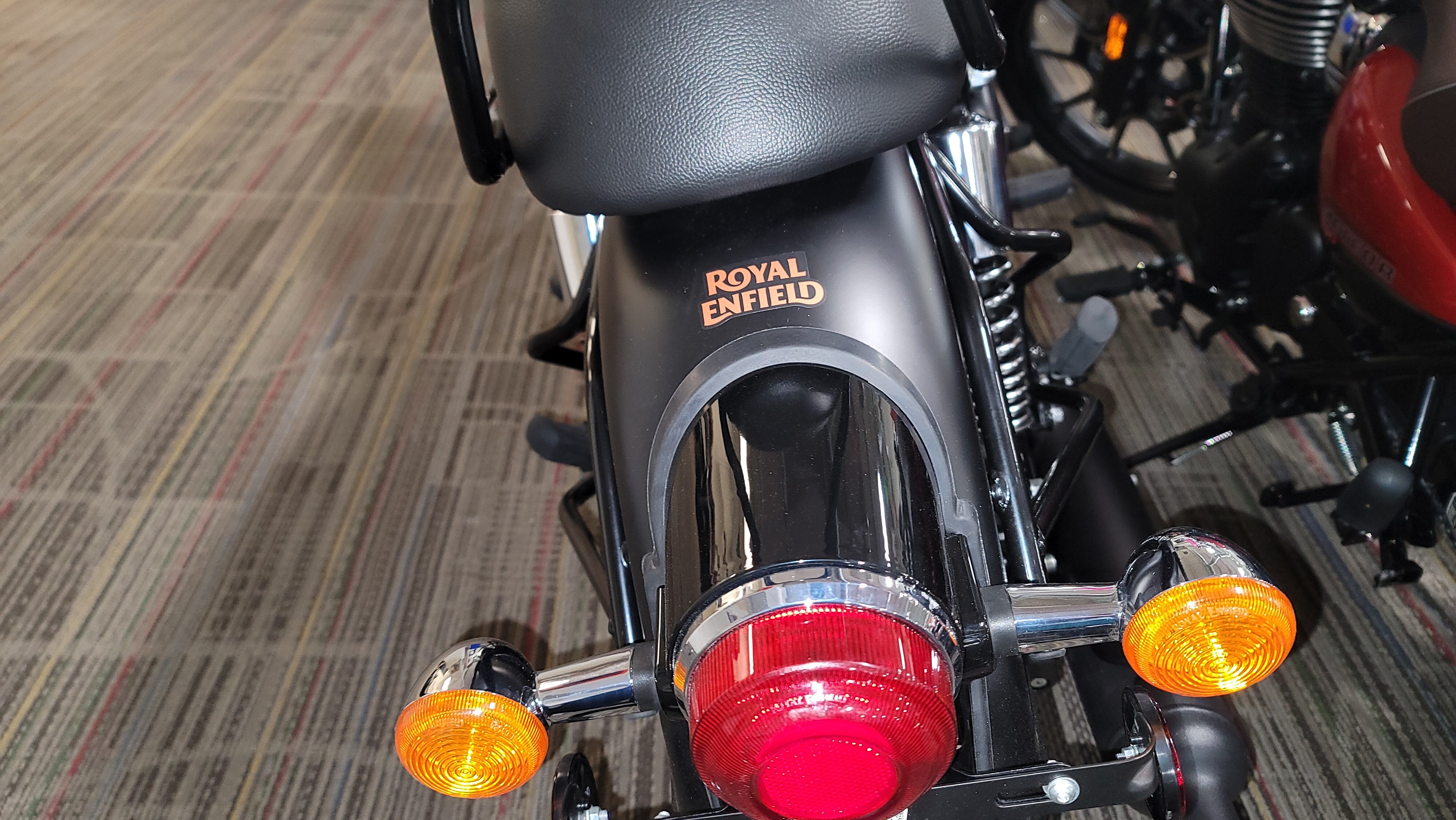 Royal Enfield Bullet Deluxe Image