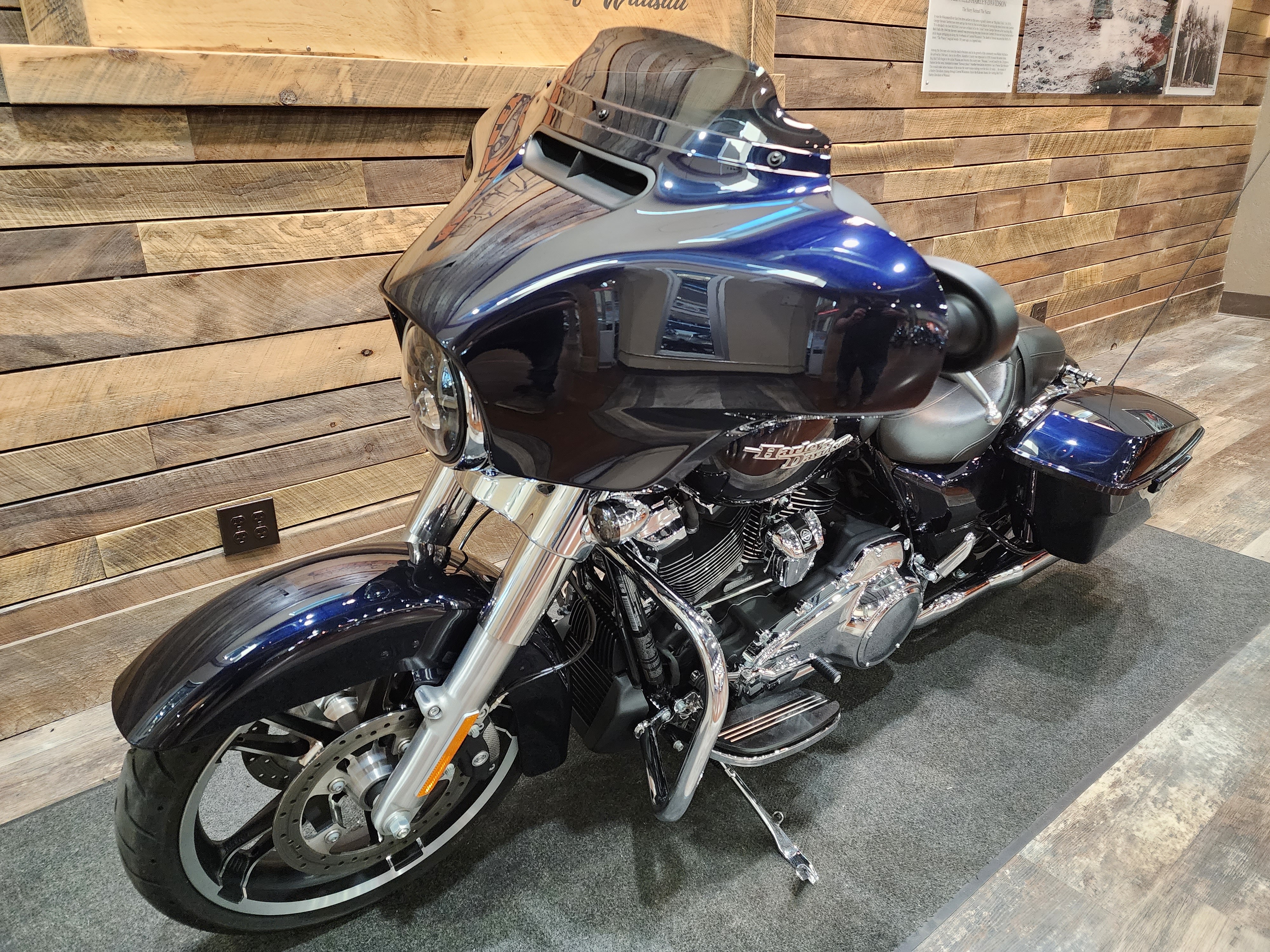 2019 Harley-Davidson Street Glide Base at Bull Falls Harley-Davidson