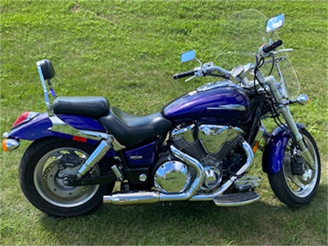 2003 HONDA VTX1800 at Interlakes Sport Center