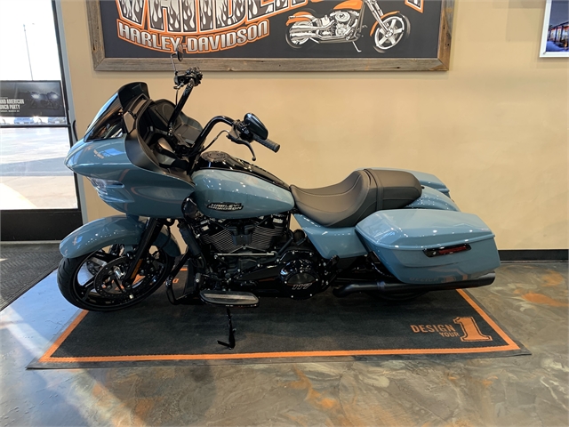 2024 Harley-Davidson Road Glide Base at Vandervest Harley-Davidson, Green Bay, WI 54303