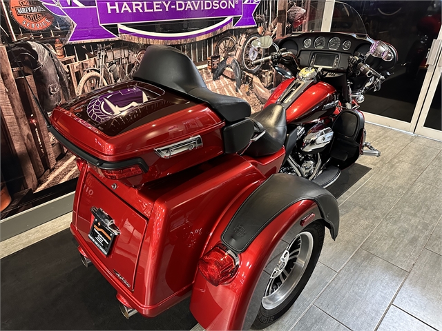 2018 Harley-Davidson Trike Tri Glide Ultra at Phantom Harley-Davidson