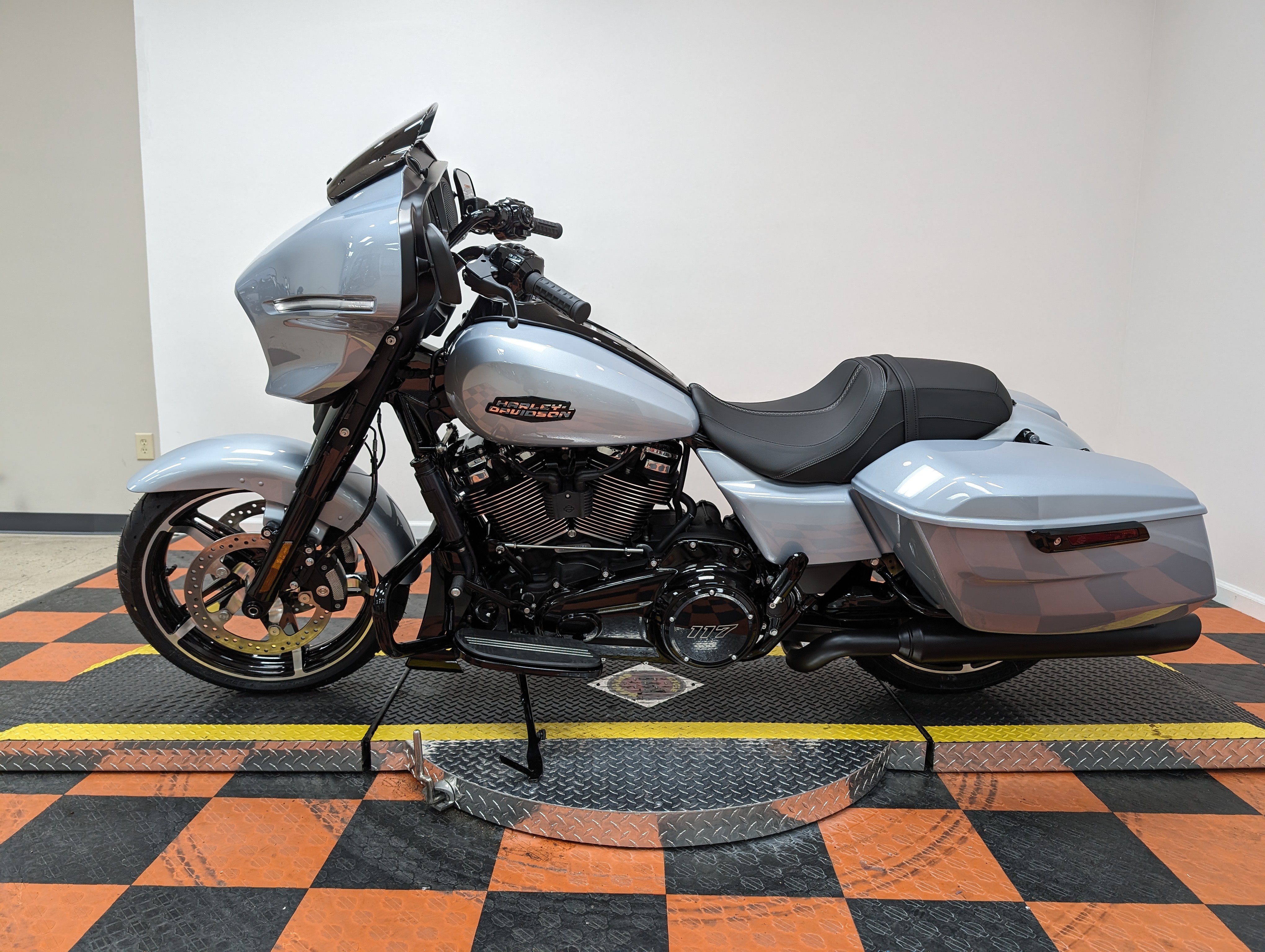 2024 Harley-Davidson Street Glide Base at Harley-Davidson of Indianapolis