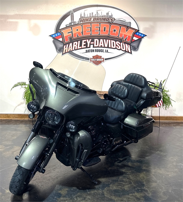 2021 Harley-Davidson CVO' Limited CVO Limited at Mike Bruno's Freedom Harley-Davidson