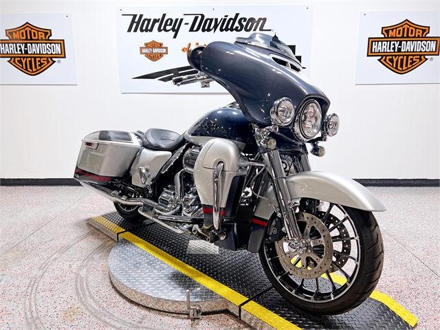 2019 Harley-Davidson Street Glide CVO Street Glide at Harley-Davidson of Madison