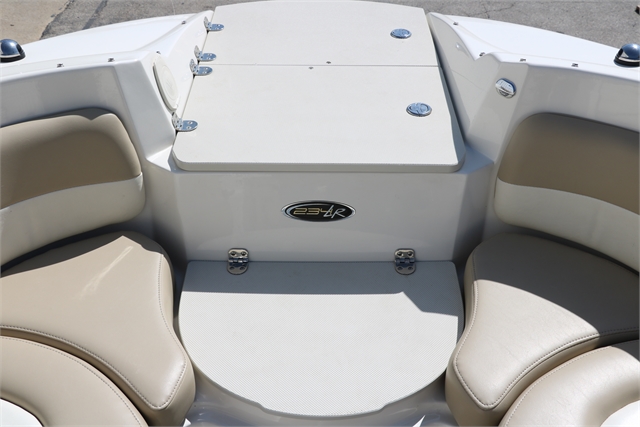 2014 Stingray 234 LR at Jerry Whittle Boats