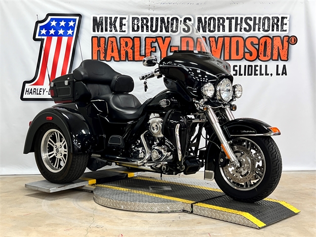2011 Harley-Davidson Trike Tri Glide Ultra Classic at Mike Bruno's Northshore Harley-Davidson