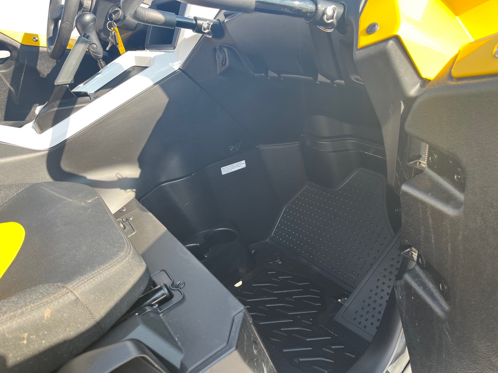 2016 Yamaha YXZ 1000R SE at Mount Rushmore Motorsports