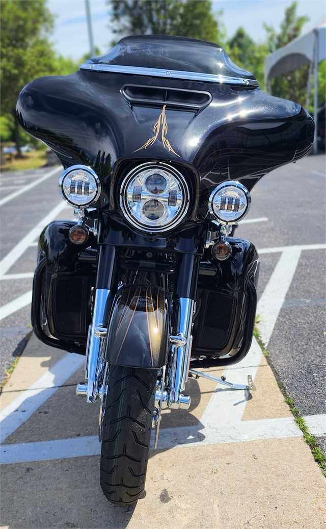 2015 Harley-Davidson Street Glide CVO Street Glide at All American Harley-Davidson, Hughesville, MD 20637