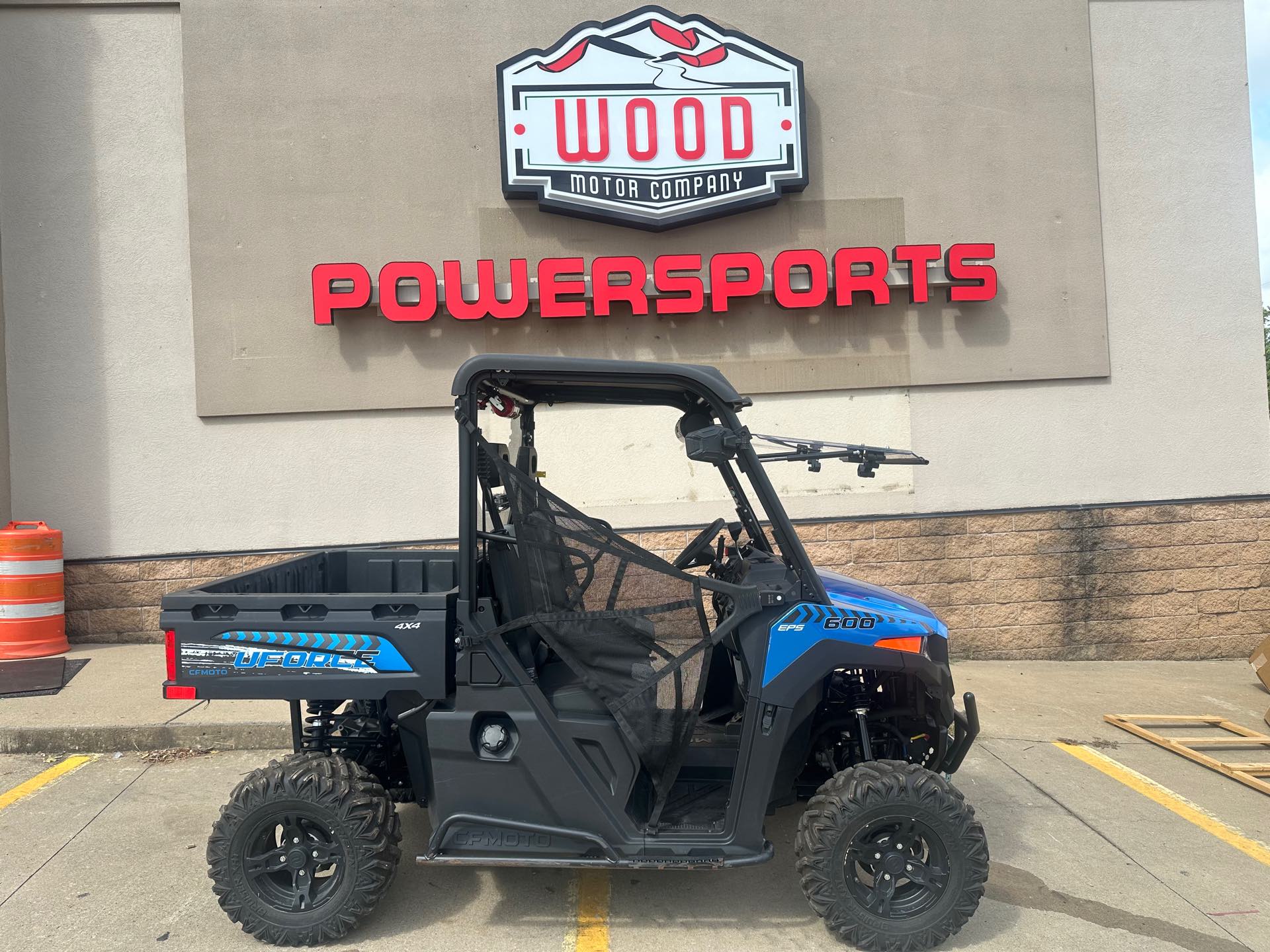 2022 CF MOTO UFORCE 600 at Wood Powersports Fayetteville