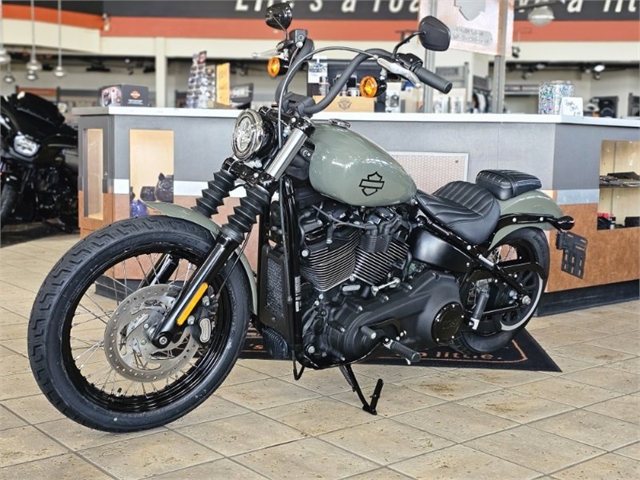 2021 Harley-Davidson Street Bob 114 at Destination Harley-Davidson®, Tacoma, WA 98424