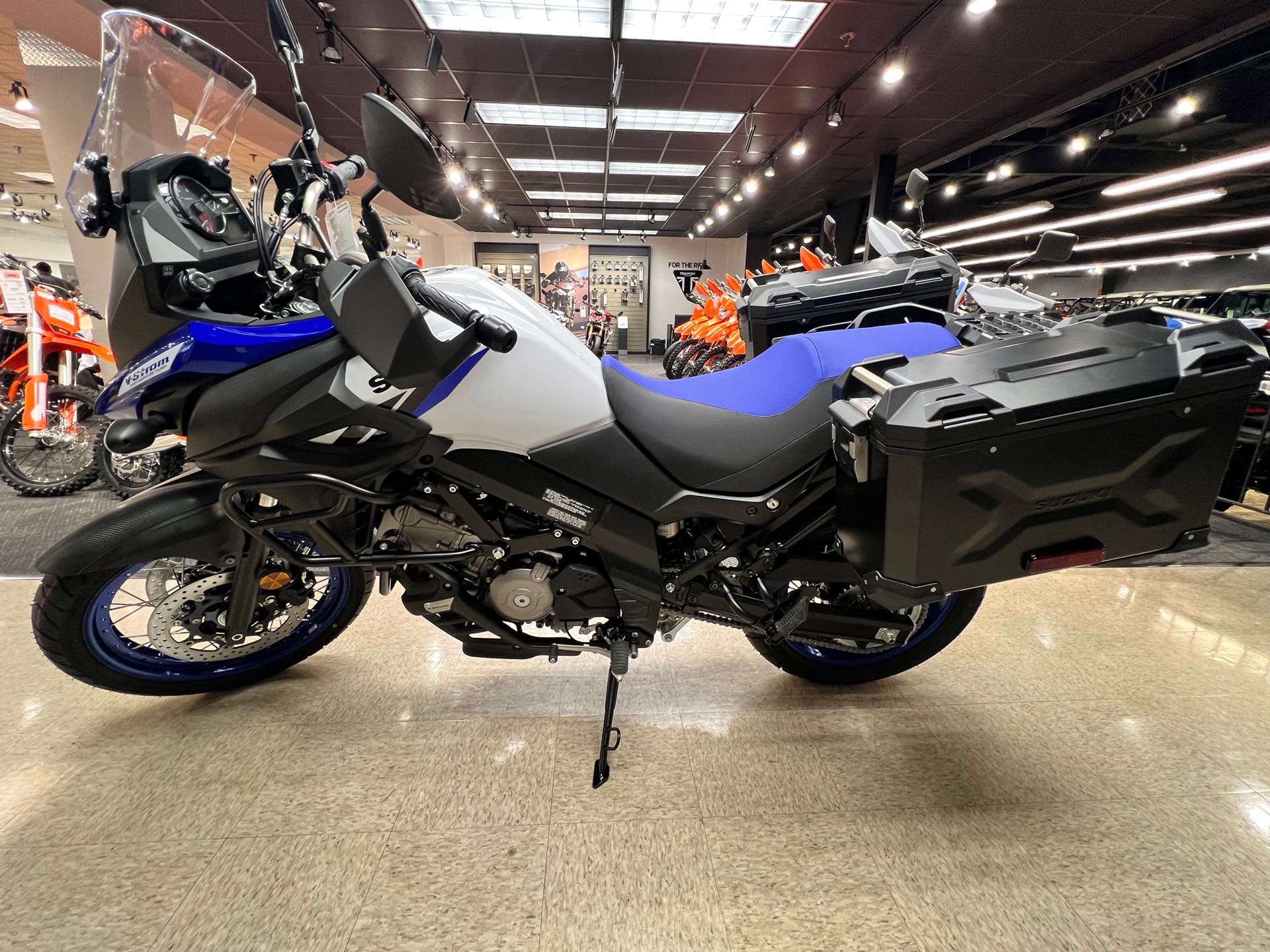 2024 Suzuki V-Strom 650XT Adventure at Sloans Motorcycle ATV, Murfreesboro, TN, 37129