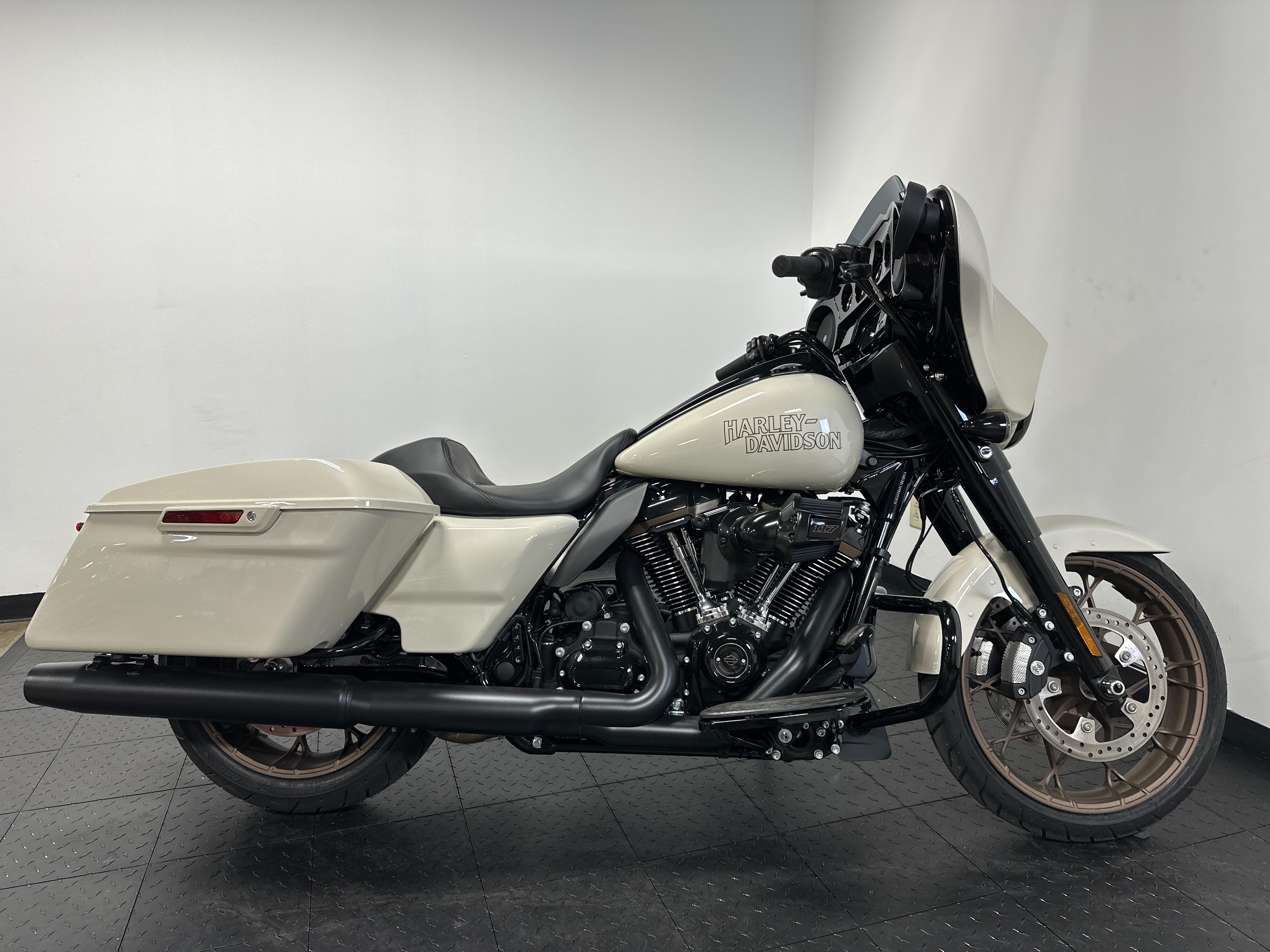 2023 Harley-Davidson® FLHXST - Street Glide™ ST